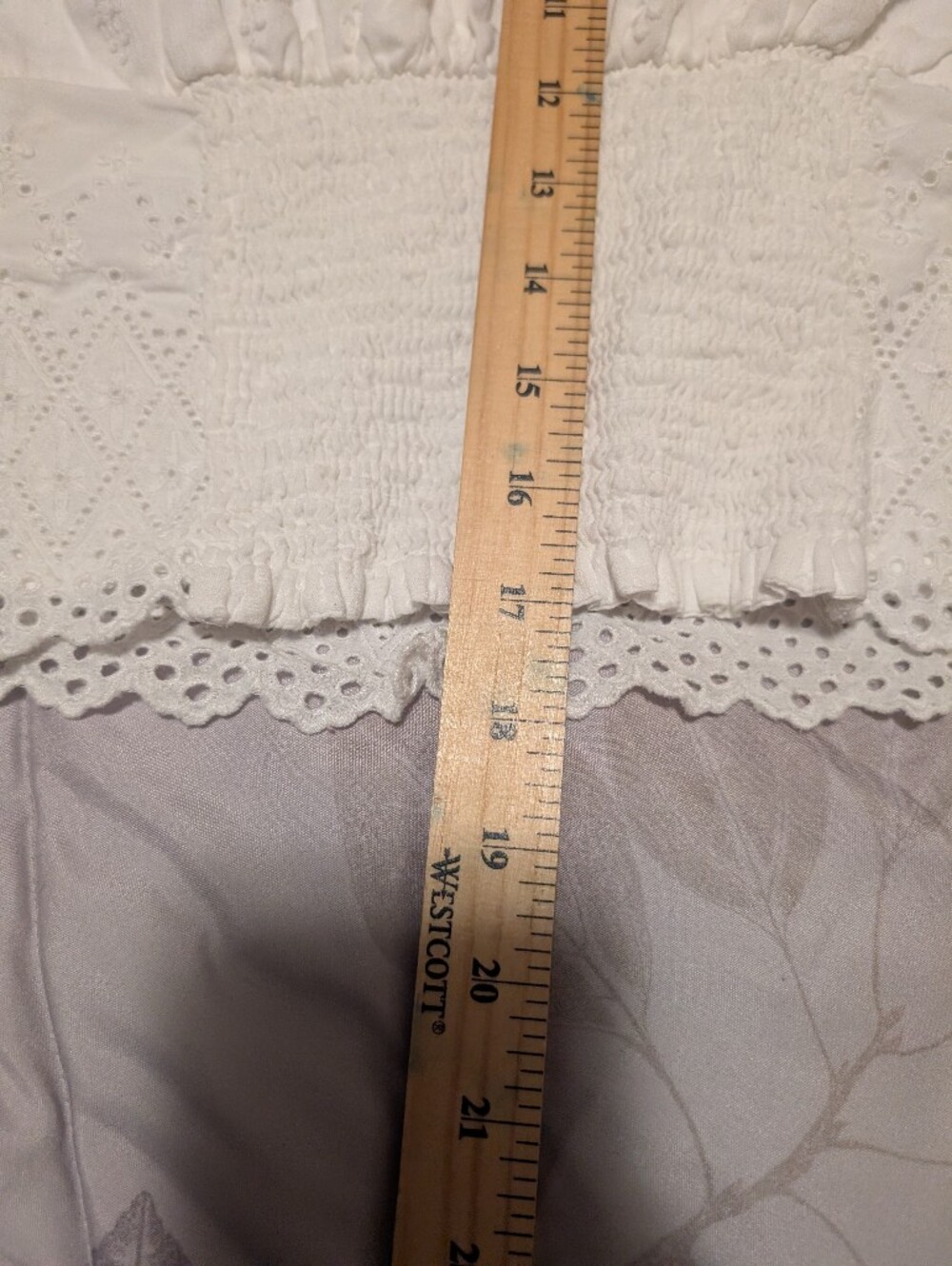 A&F White Eyelet Puff Sleeve Peplum Boho Blouse Small - Picture 4 of 5